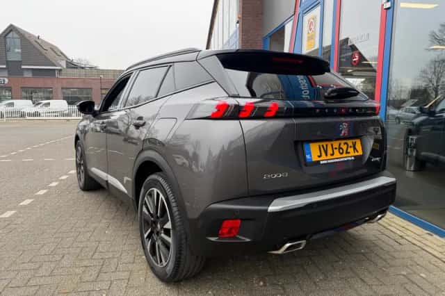Peugeot 2008 (2020) thumbnail 4