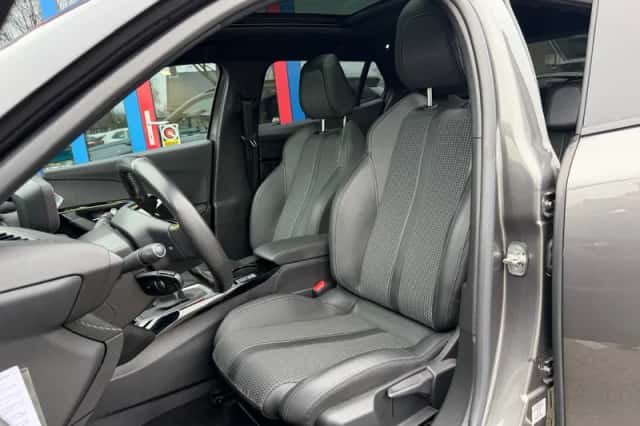Peugeot 2008 (2020) thumbnail 6