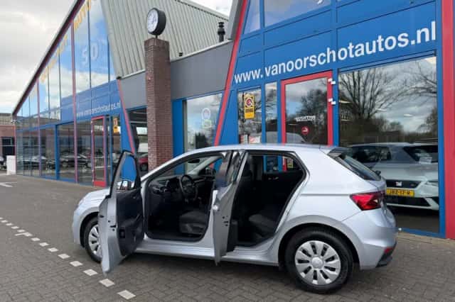 Škoda Fabia (2023) thumbnail 5