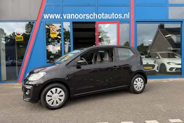 Volkswagen Up! (2020) thumbnail 3