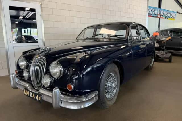 Jaguar MK II (1963) thumbnail 1