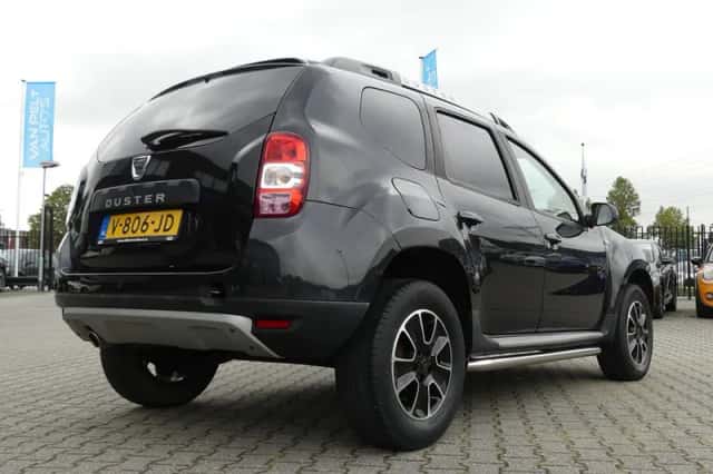 Dacia Duster (2017) thumbnail 5