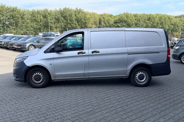 Mercedes-Benz Vito (2020) thumbnail 3