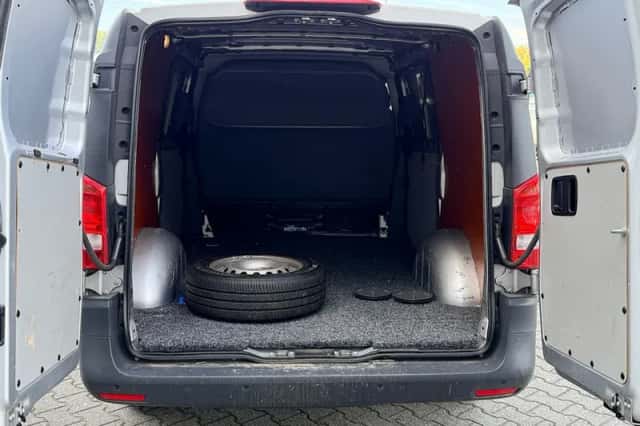 Mercedes-Benz Vito (2020) thumbnail 5