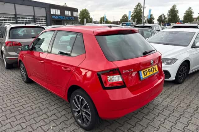 Škoda Fabia (2017) thumbnail 2