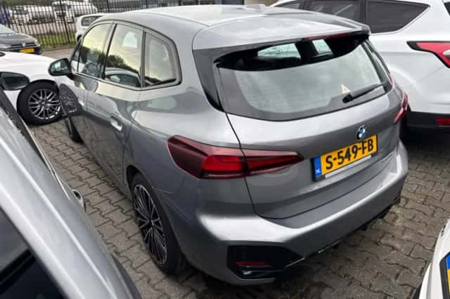 BMW 2-Serie (2023) thumbnail 2