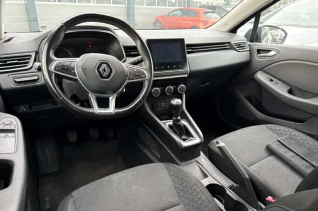 Renault Clio (2021) thumbnail 3