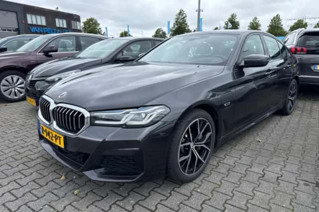 BMW 5-Serie (2022) thumbnail 1