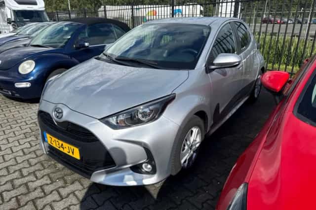Toyota Yaris (2024) thumbnail 1