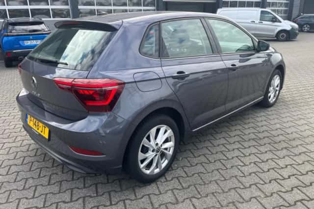 Volkswagen Polo (2022) thumbnail 3