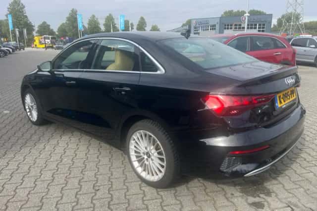 Audi A3 (2021) thumbnail 2