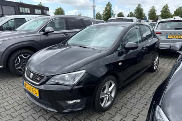SEAT Ibiza (2017) thumbnail 1