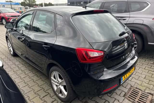 SEAT Ibiza (2017) thumbnail 2