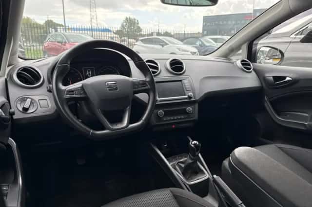 SEAT Ibiza (2017) thumbnail 3