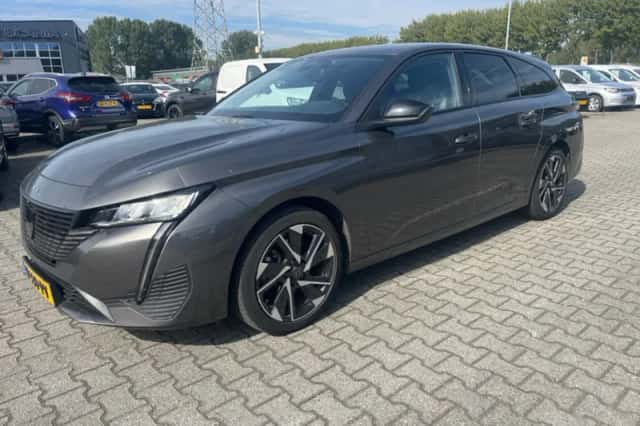 Peugeot 308 (2023) thumbnail 1