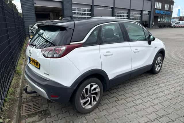 Opel Crossland (2019) thumbnail 2