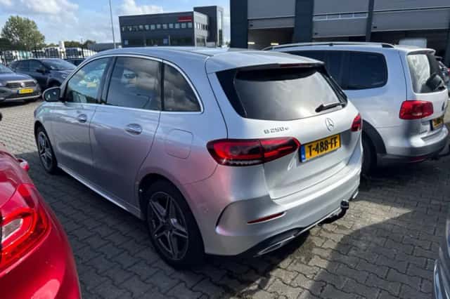 Mercedes-Benz B-Klasse (2023) thumbnail 2