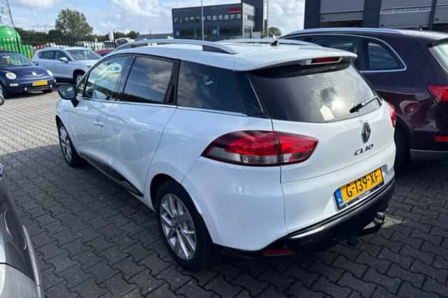 Renault Clio (2019) thumbnail 2