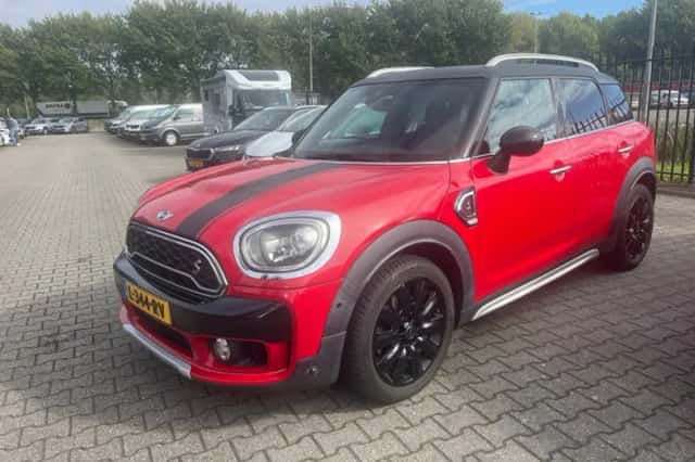 MINI Countryman (2018) thumbnail 1