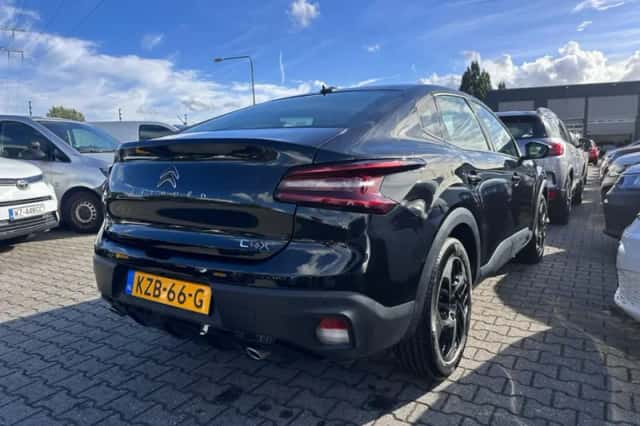 Citroën C4 X (2023) thumbnail 3