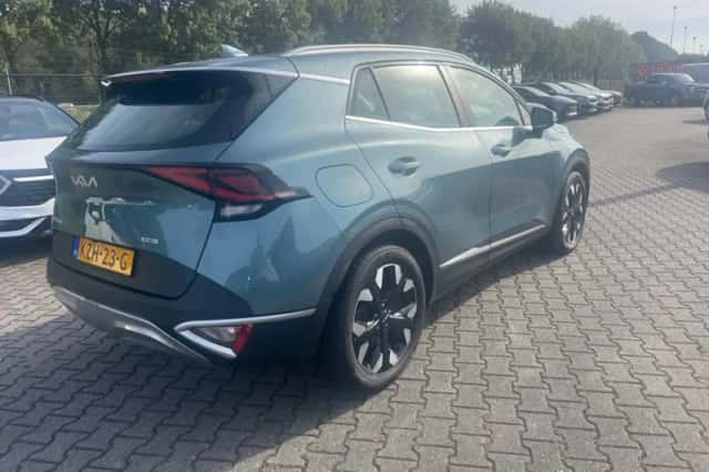 Kia Sportage (2023) thumbnail 3