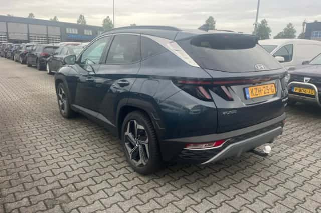 Hyundai Tucson (2023) thumbnail 2