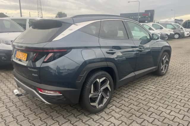 Hyundai Tucson (2023) thumbnail 3