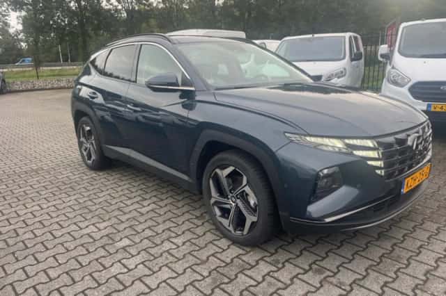 Hyundai Tucson (2023) thumbnail 4