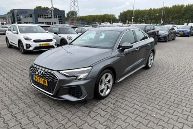 Audi A3 (2022) thumbnail 1