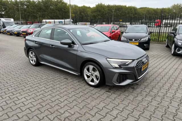 Audi A3 (2022) thumbnail 3