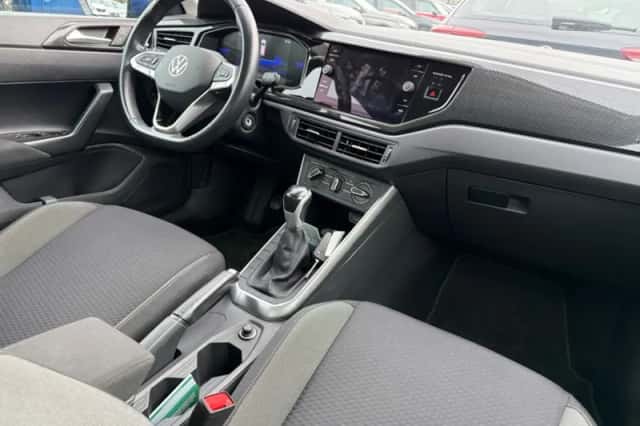 Volkswagen Polo (2023) thumbnail 2