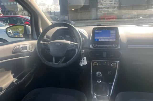 Ford EcoSport (2018) thumbnail 4