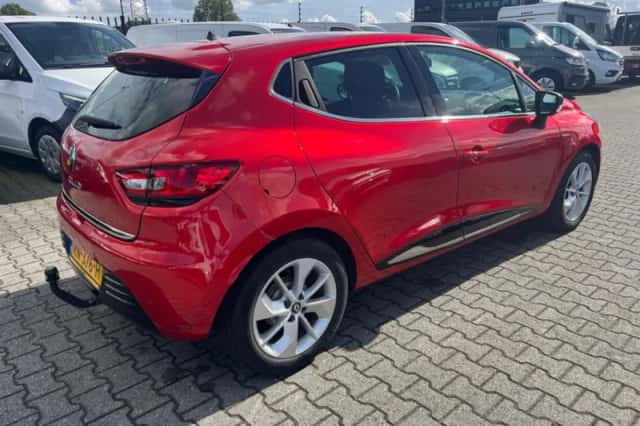 Renault Clio (2017) thumbnail 3