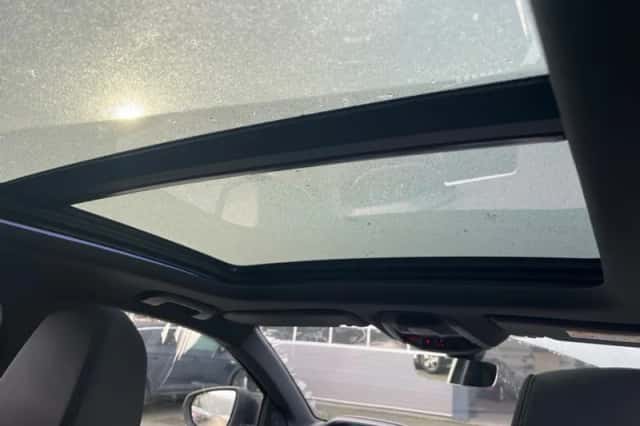 Peugeot 3008 (2020) thumbnail 5