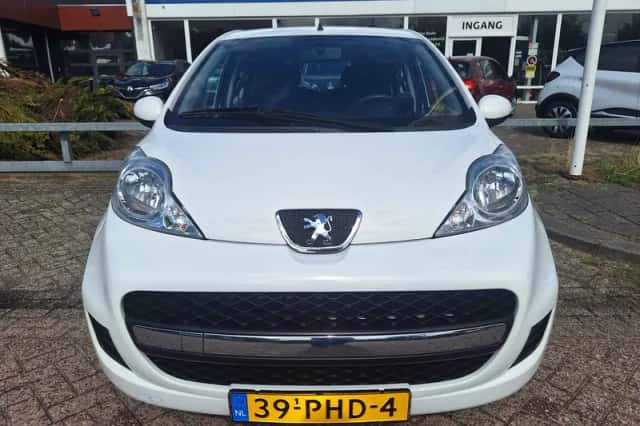 Peugeot 107 (2011) thumbnail 5