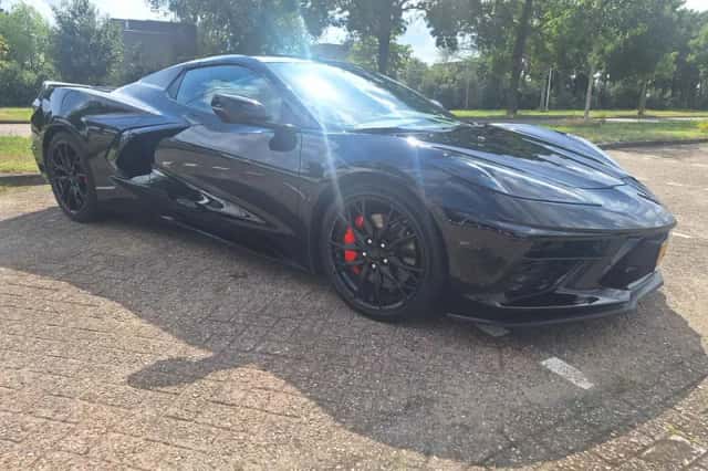 Chevrolet Corvette (2023) thumbnail 4