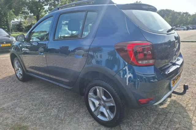Dacia Sandero (2018) thumbnail 4