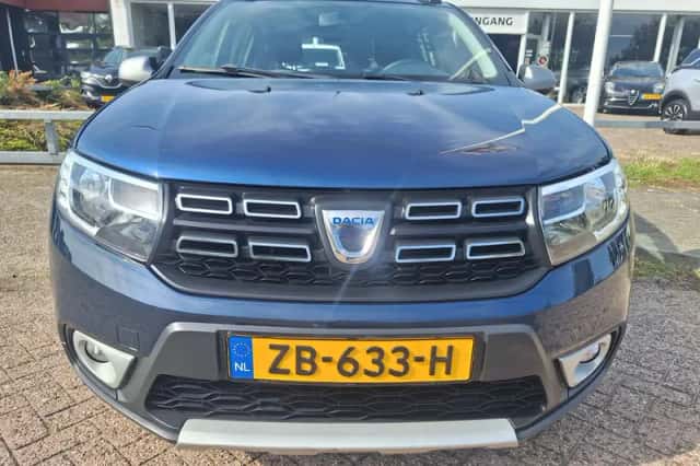 Dacia Sandero (2018) thumbnail 6