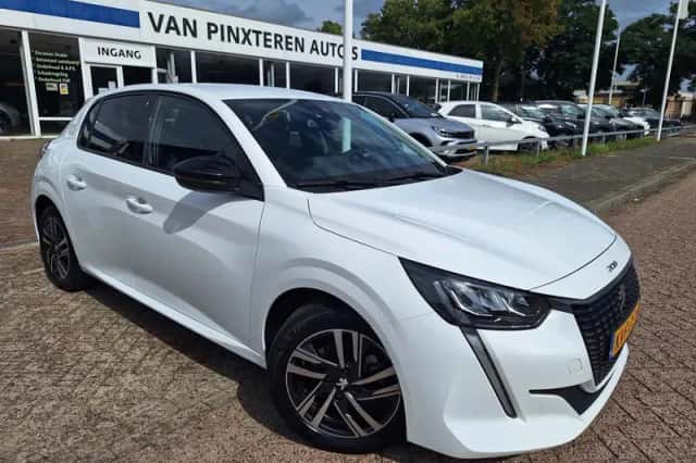 Peugeot 208 (2023) thumbnail 1