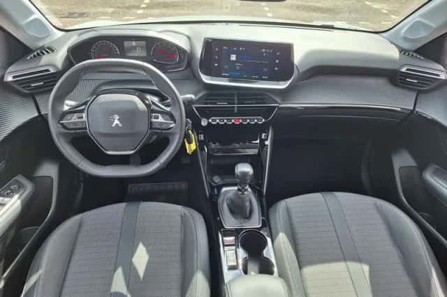 Peugeot 208 (2023) thumbnail 2