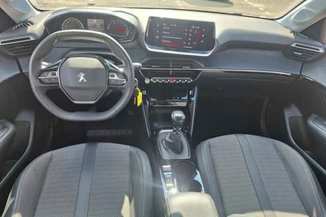 Peugeot 208 (2023) thumbnail 2