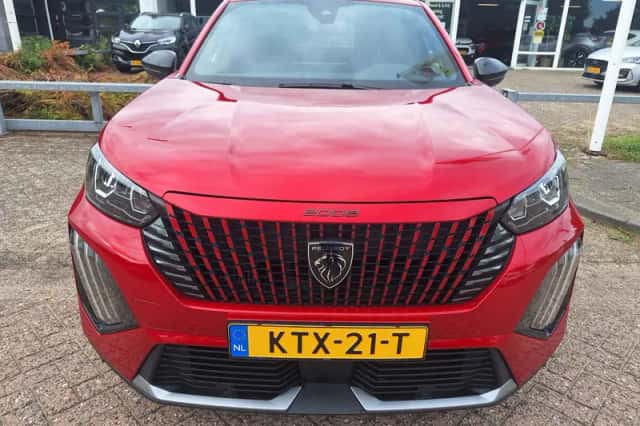 Peugeot 2008 (2024) thumbnail 6