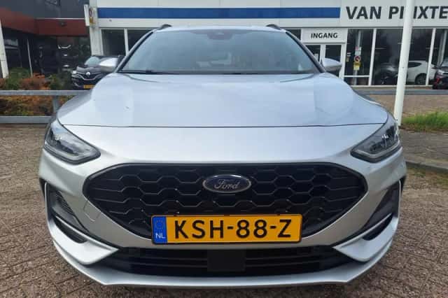 Ford Focus (2024) thumbnail 6