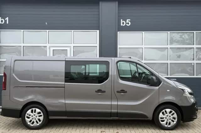 Renault Trafic (2020) thumbnail 5