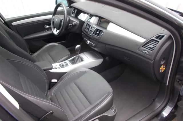 Renault Laguna (2008) thumbnail 4
