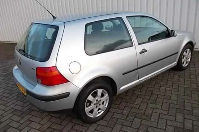 Volkswagen Golf (2003) thumbnail 2