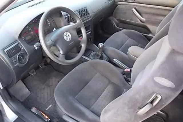 Volkswagen Golf (2003) thumbnail 3
