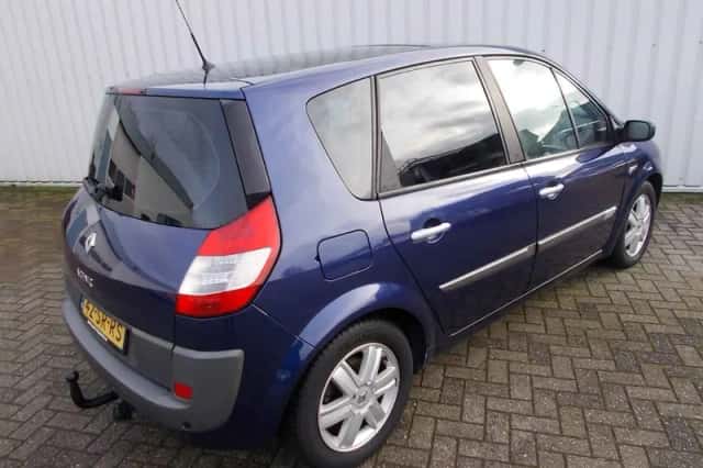 Renault Scénic (2006) thumbnail 2