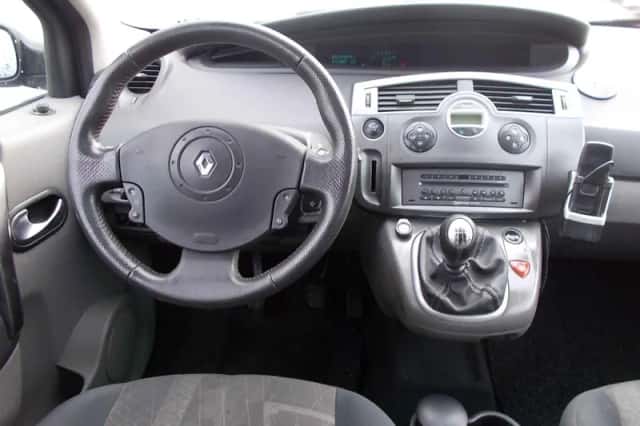 Renault Scénic (2006) thumbnail 5