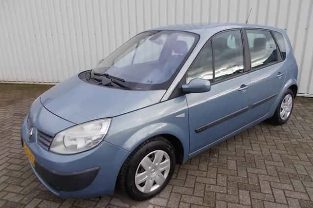 Renault Scénic (2006) thumbnail 1